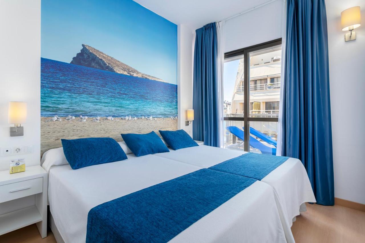 Hotel Avenida Benidorm Bagian luar foto