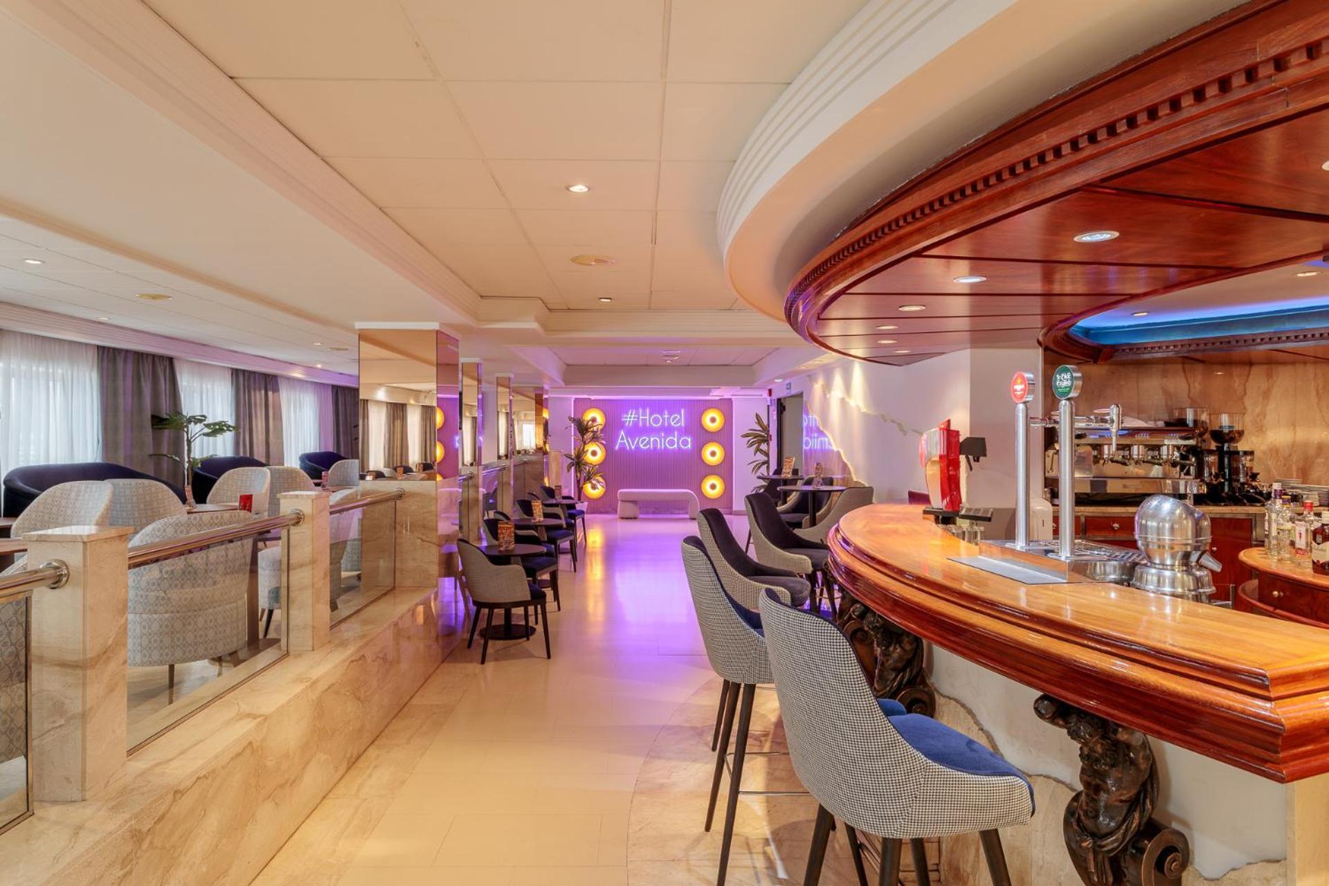 Hotel Avenida Benidorm Bagian luar foto