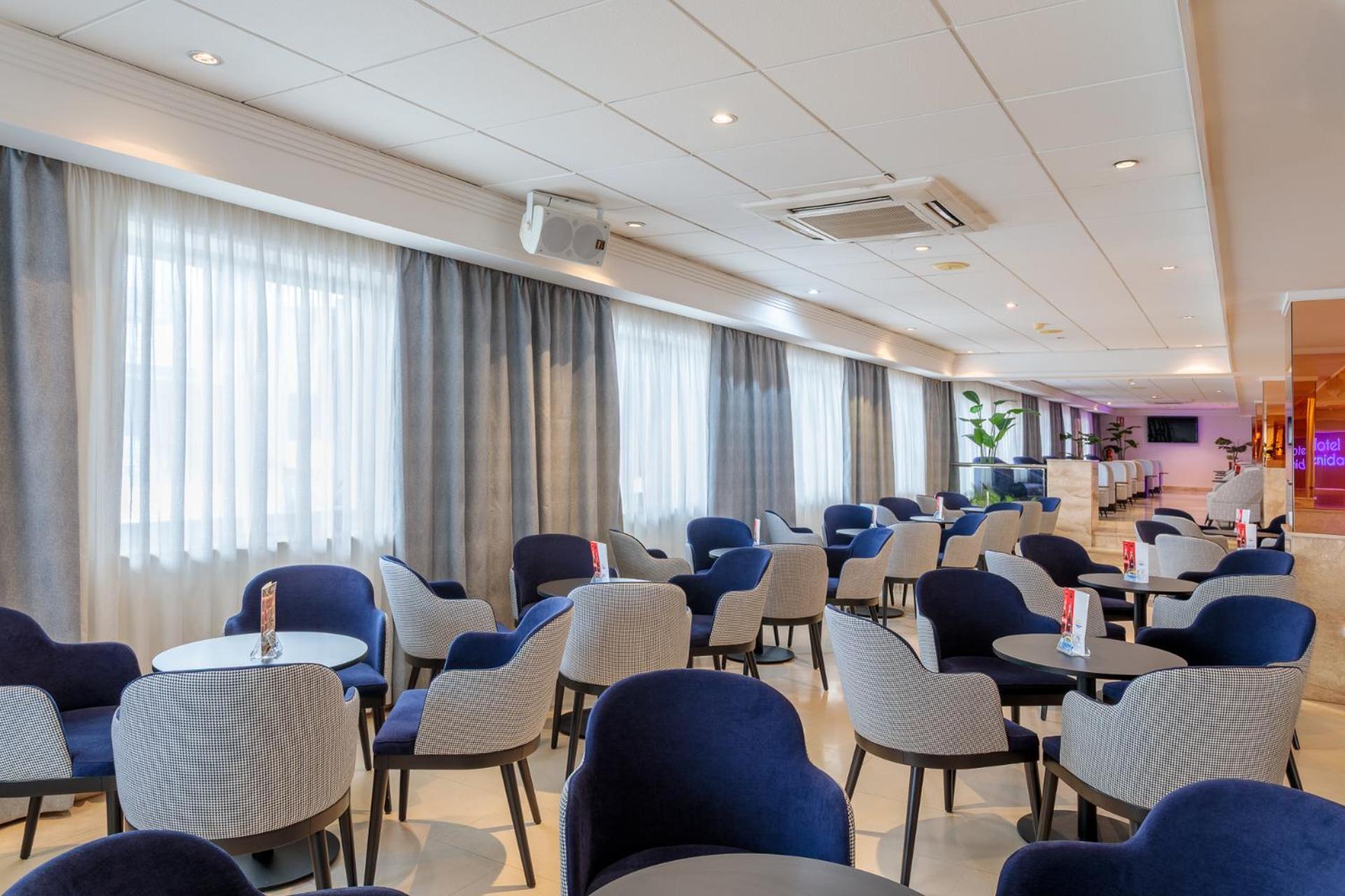 Hotel Avenida Benidorm Bagian luar foto