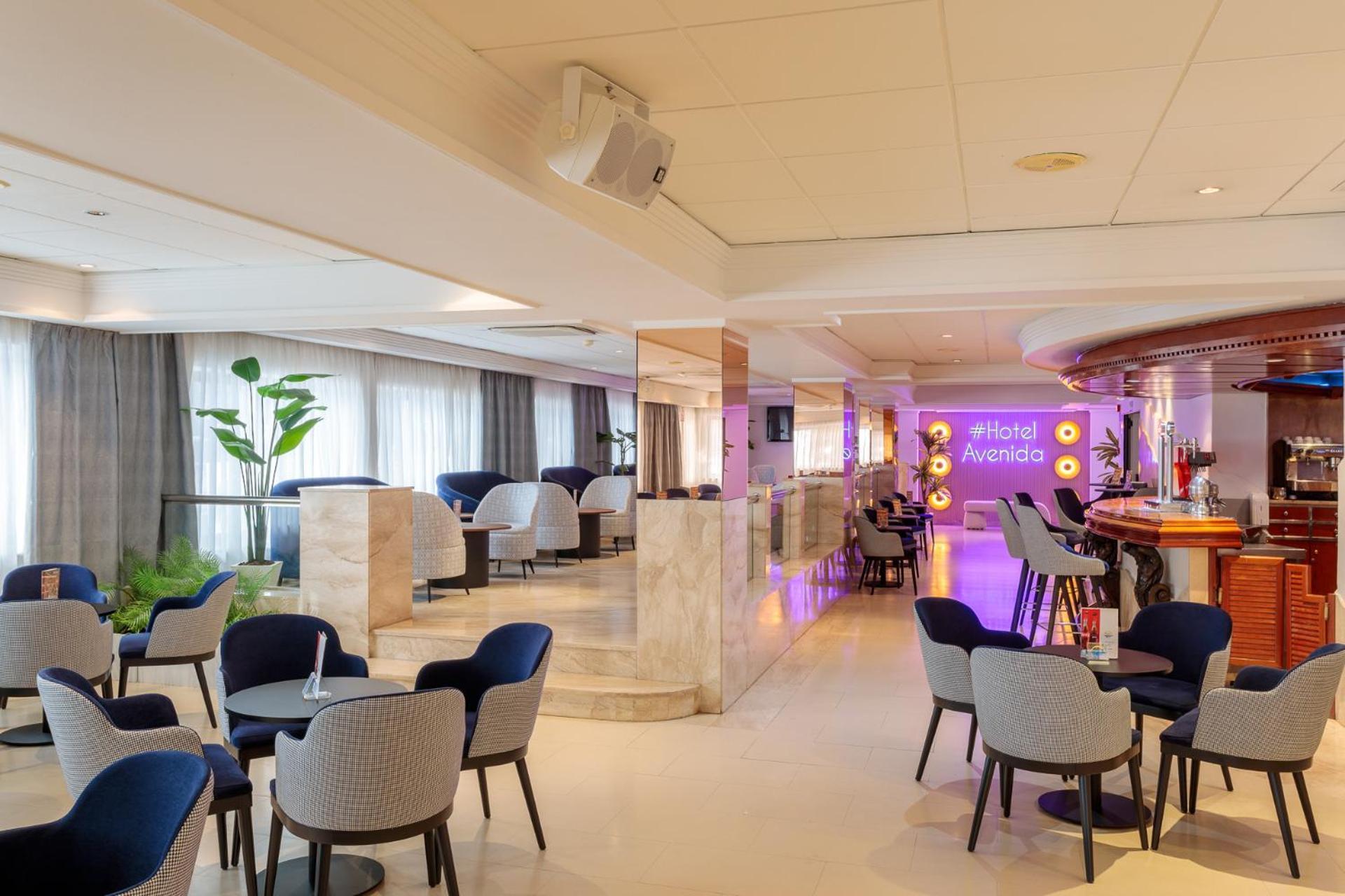 Hotel Avenida Benidorm Bagian luar foto