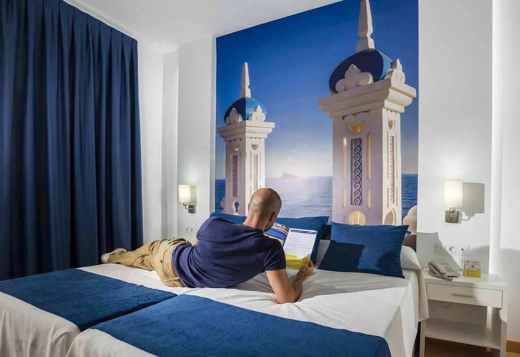 Hotel Avenida Benidorm Ruang foto