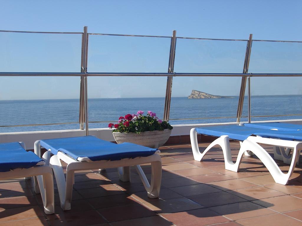 Hotel Avenida Benidorm Bagian luar foto