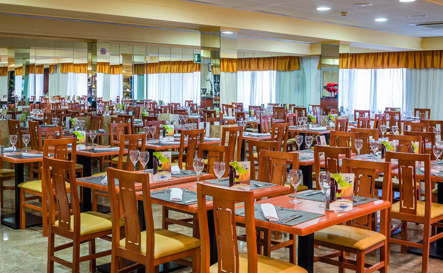 Hotel Avenida Benidorm Bagian luar foto